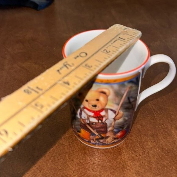 Crown Trent Fine Bone China Teddy Bear Mug - Picture 6 of 7